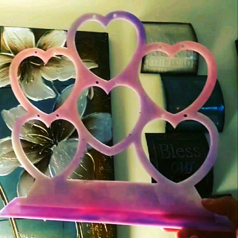 Earing holder